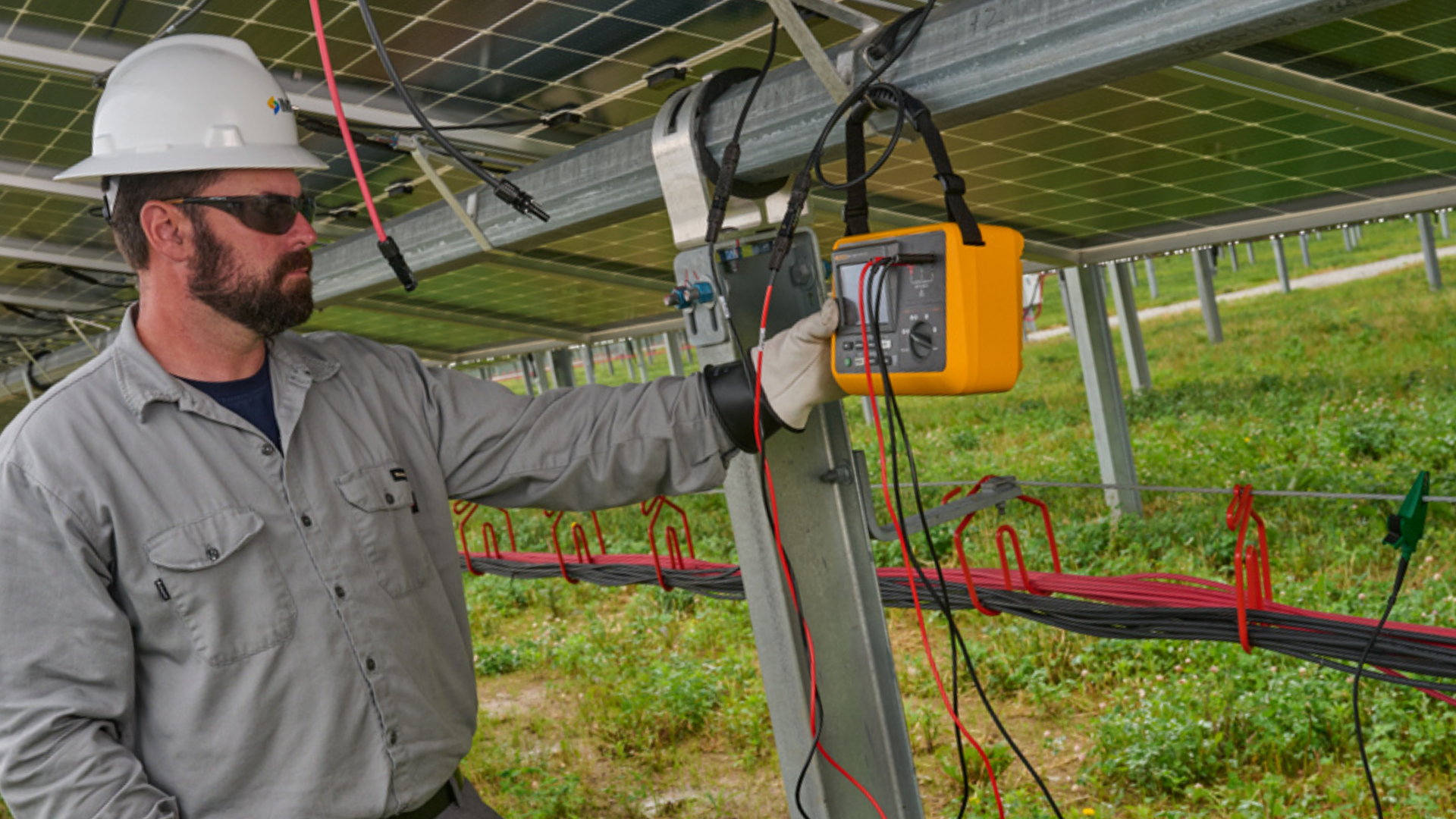 Los peligros ocultos de los fallos de conexión a tierra en los sistemas fotovoltaicos